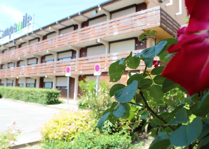 Отель Campanile Grenoble Nord - 3*