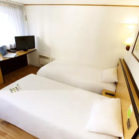 Campanile Grenoble Nord - 3* 모이랑