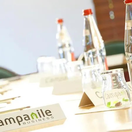 Campanile Grenoble Nord - 호텔