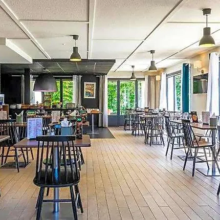 Campanile Grenoble Nord - 호텔 3*